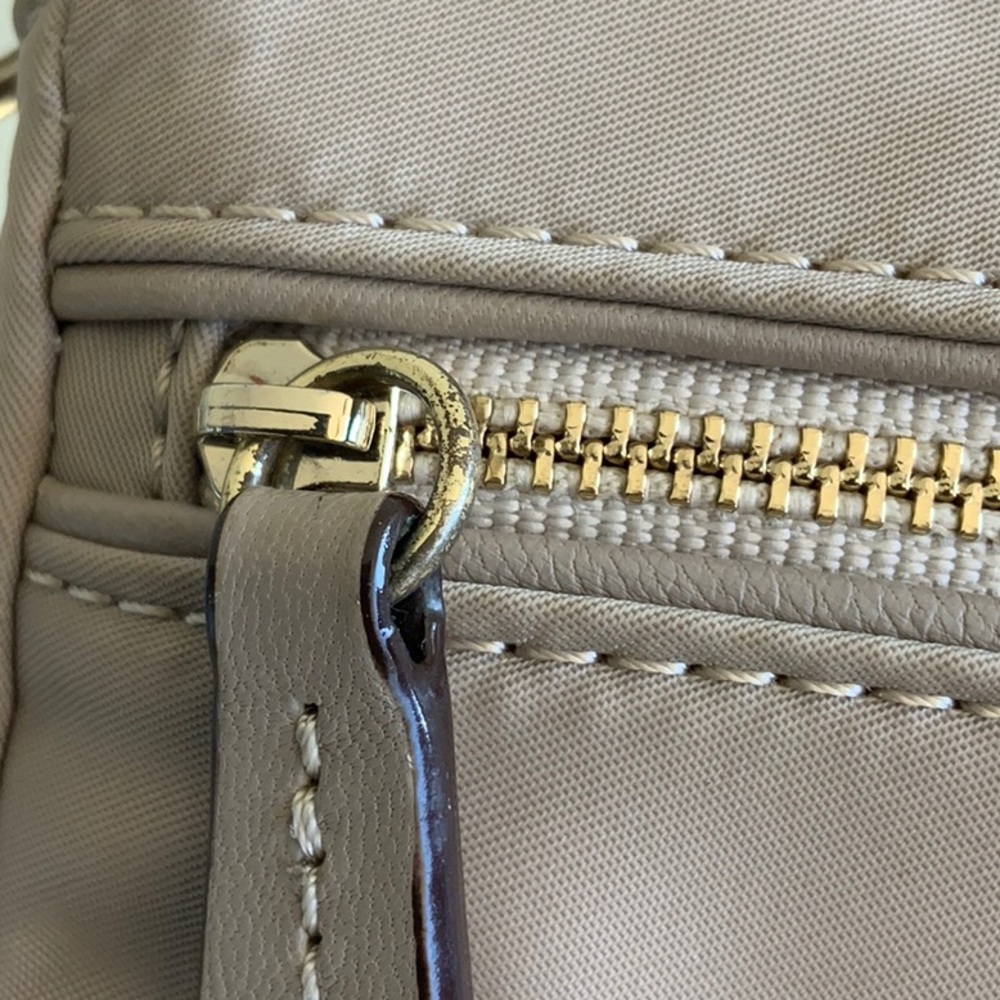 MZ Wallace Tan Crossbody Bag with Adjustable Strap and Everyday Style - Picture 8 of 9